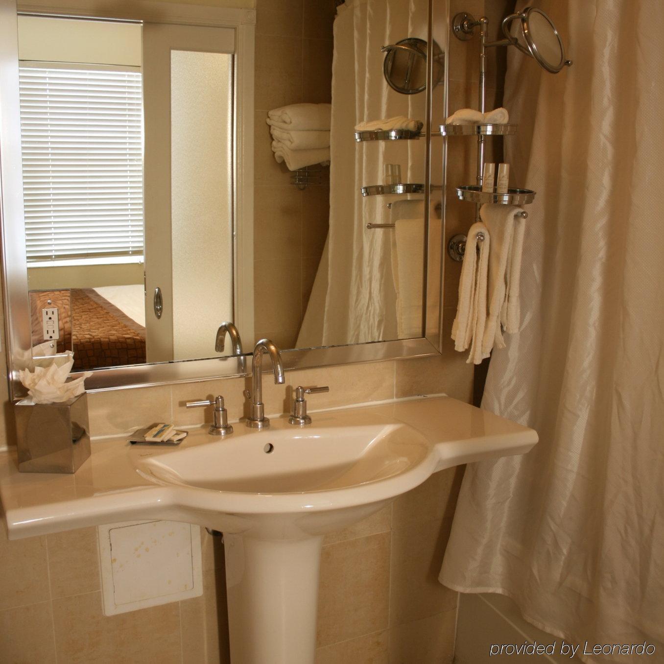 Hilton Vacation Club Crescent On South Miami Hotel 3*