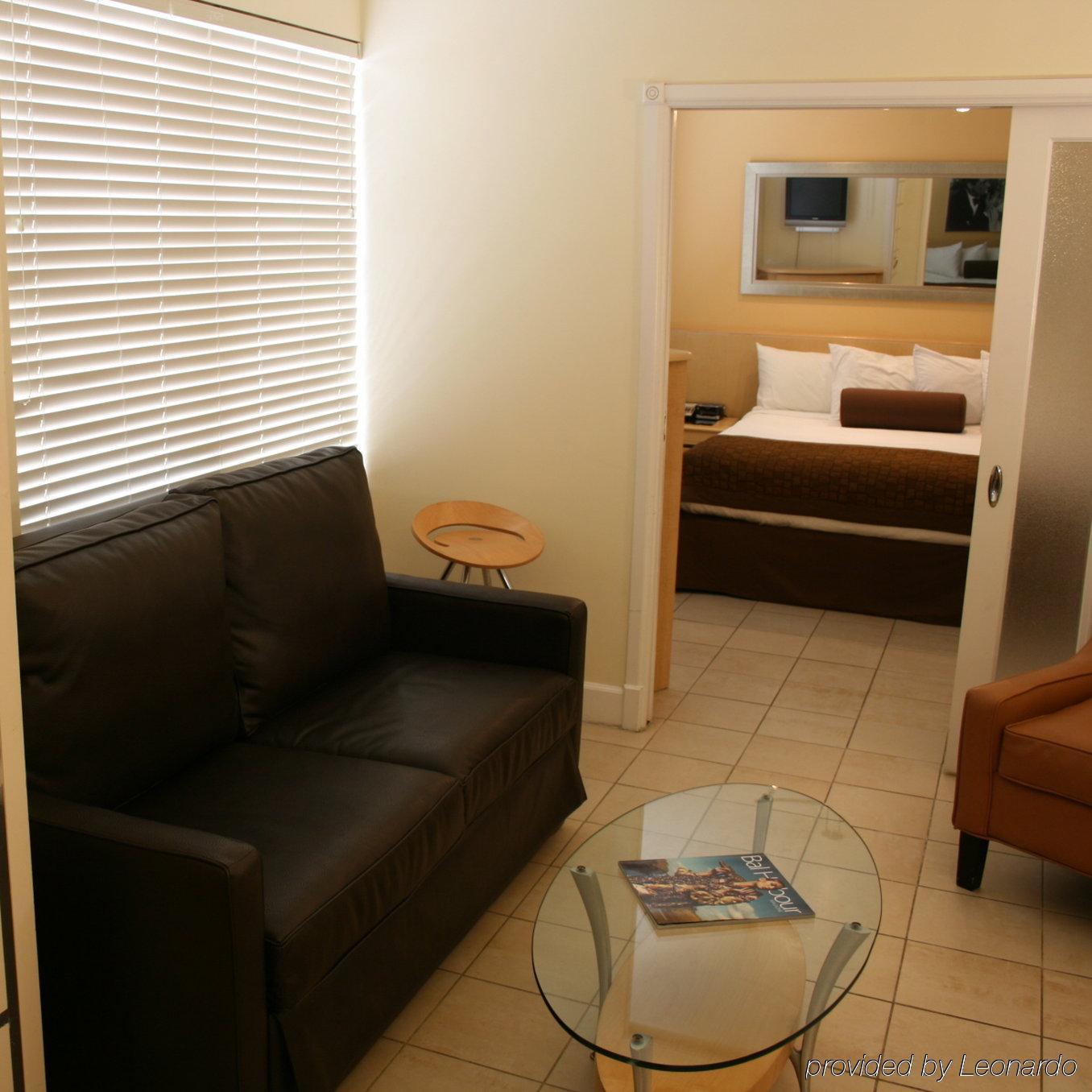 Hilton Vacation Club Crescent On South Miami 3*