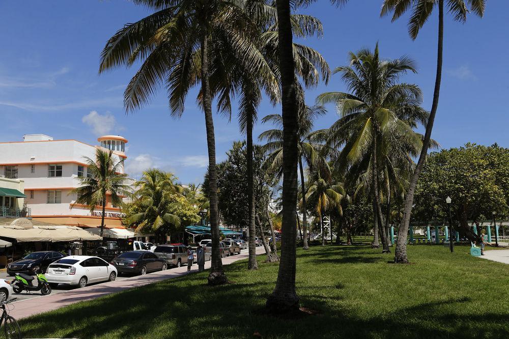 Waldorf Towers South Hotel Miami Beach