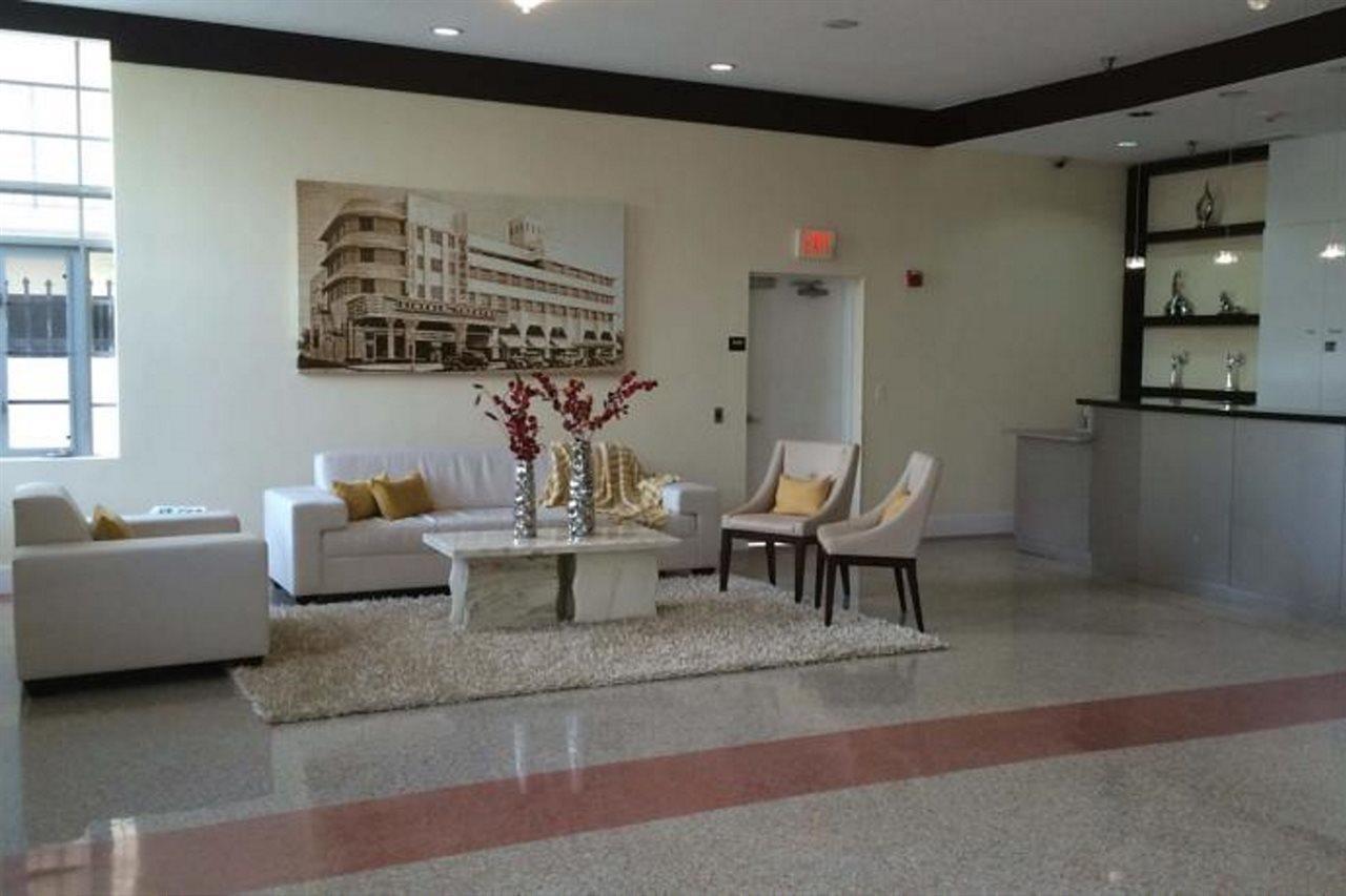 Hotel Found Miami 3*