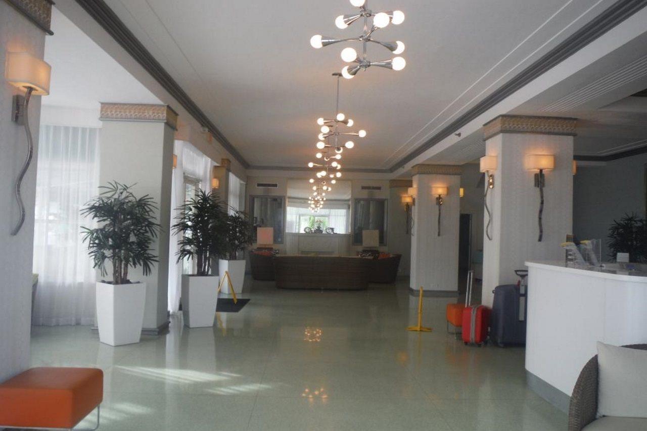 Hotel Broadmore Miami 3*