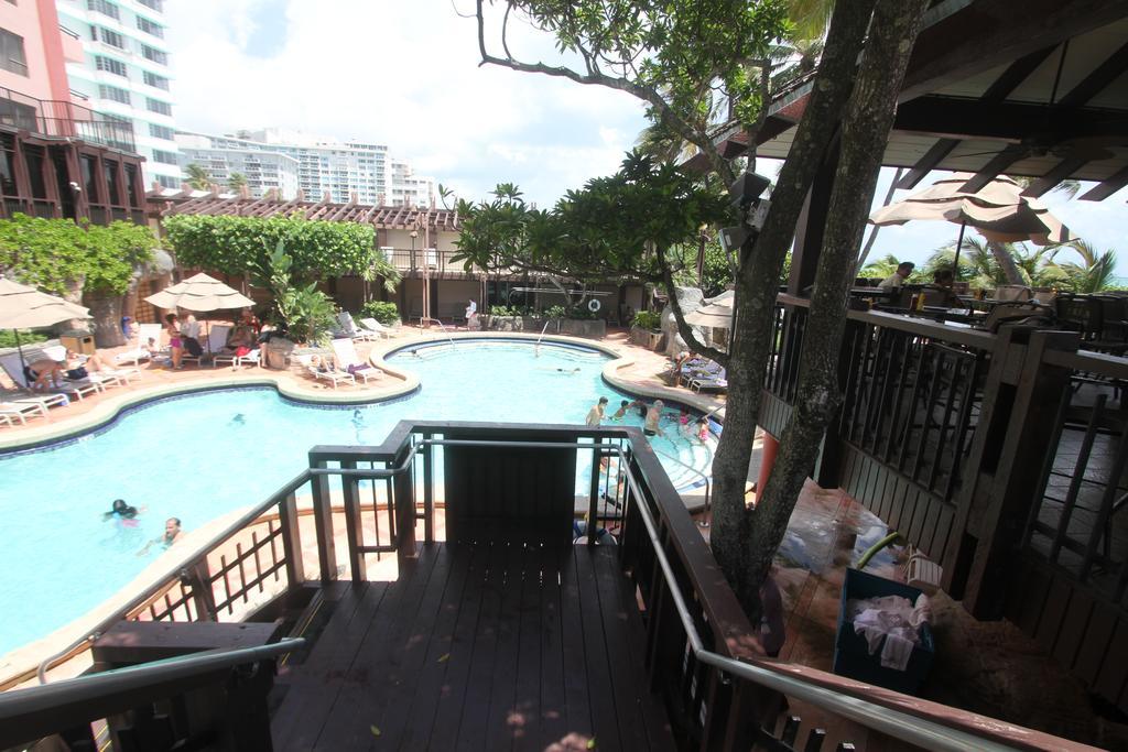 Apartment Beachfront Suites *