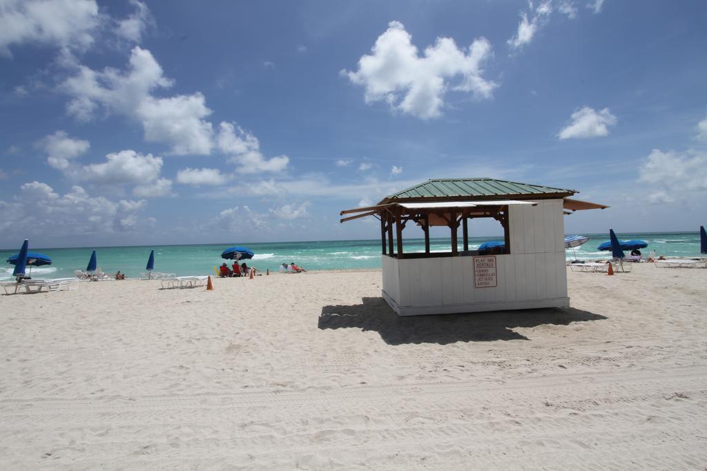 Apartment Beachfront Suites Miami Beach