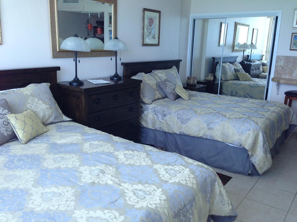 Apartment Ocean Front Units *