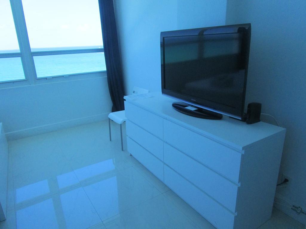 By Design Suites Apartment Miami Beach