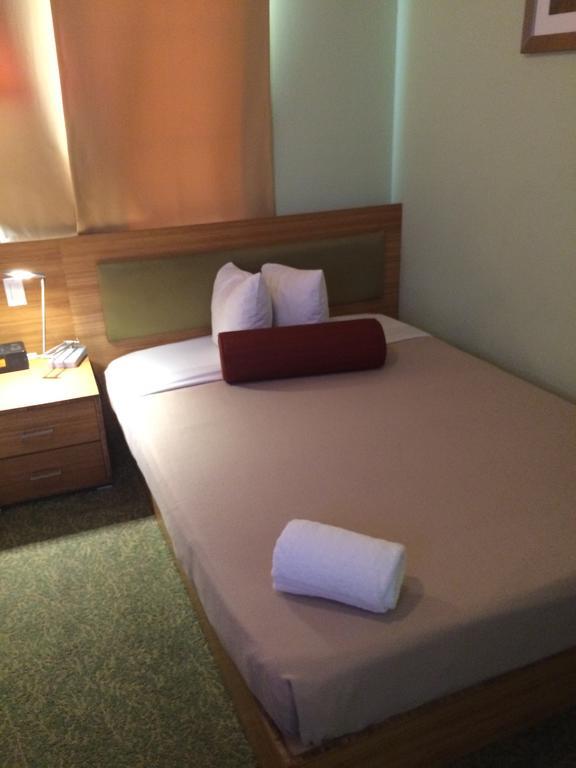 Found Places Clifton Miami Beach Hotel 3*