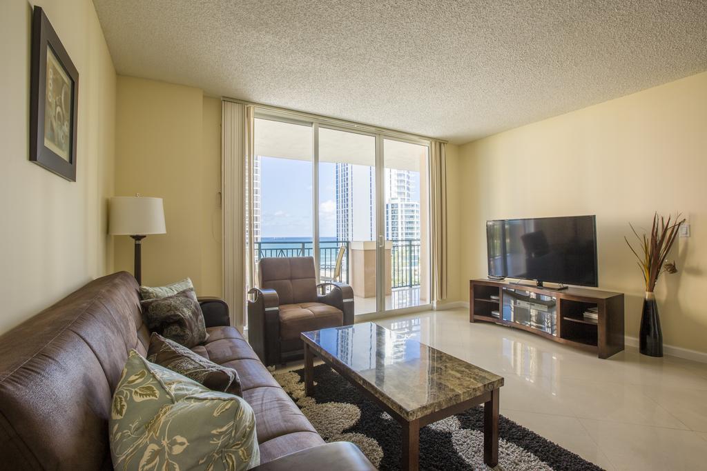 By Great Sunny Isles Lodging Apartment Miami Beach