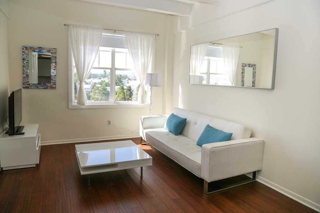 Amethyst Apartment *