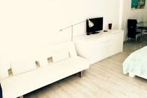 Lincoln Road Apartment *