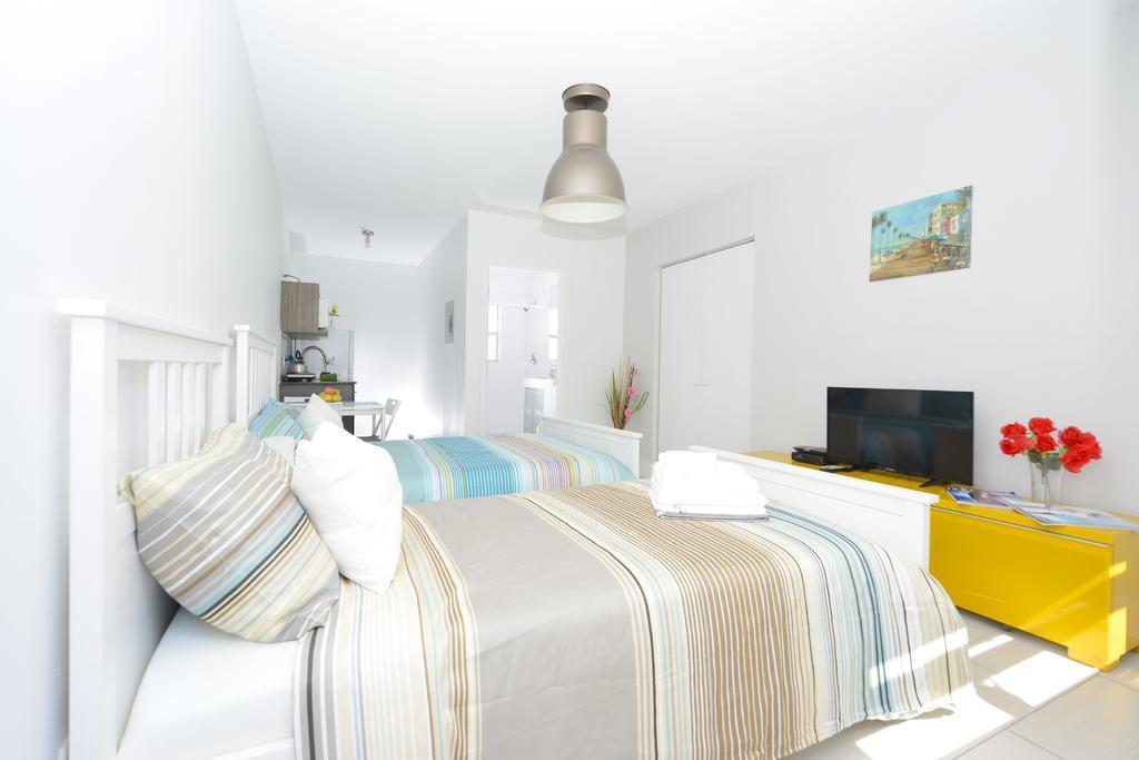 Miami Beach Byron Suites Apartment