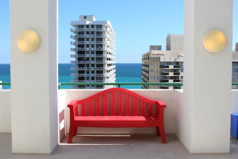 The Casablanca On The Ocean West Tower Hotel Miami Beach