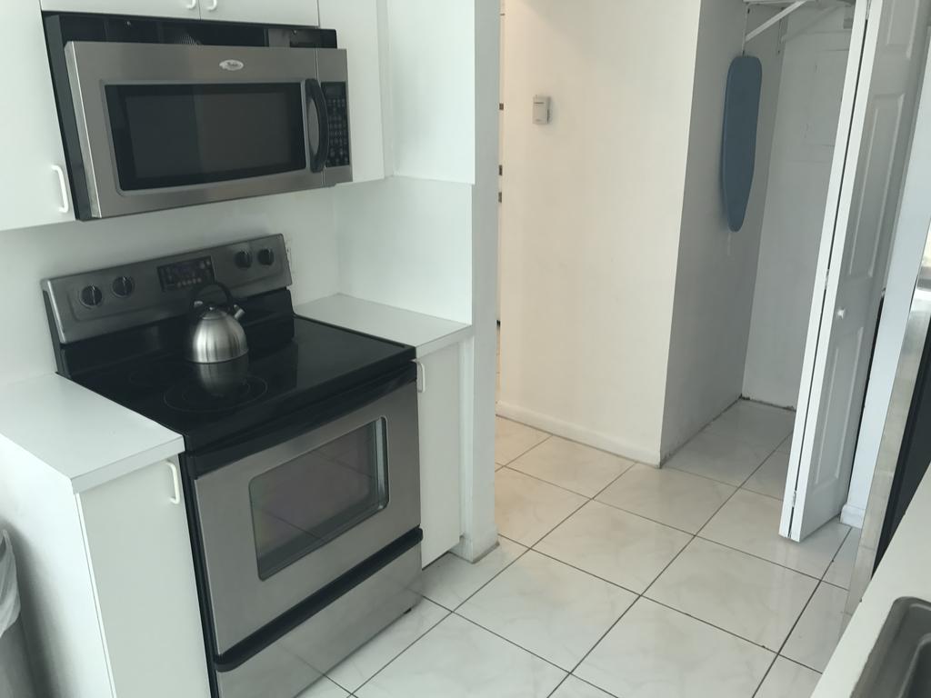 By Design Suites Apartment *