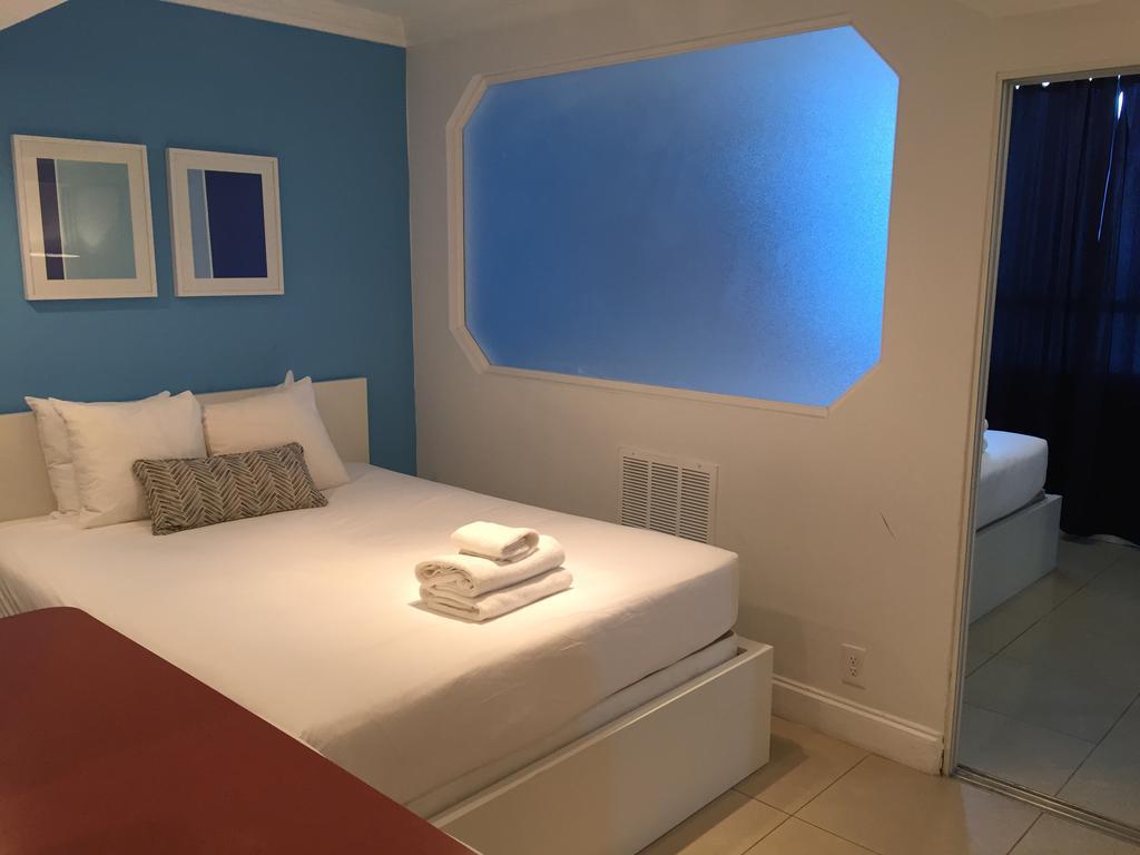 Collins By Design Aparthotel Miami Beach