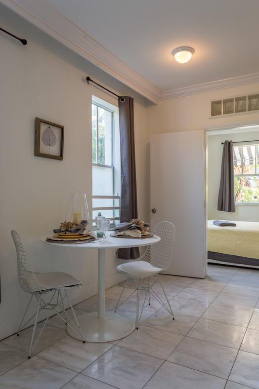Holiday On Lincoln Road Apartment *