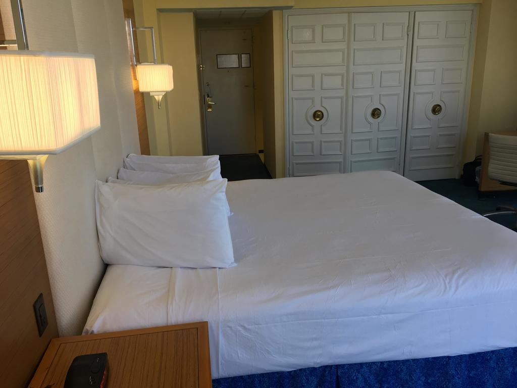 Resort Miami & 3*