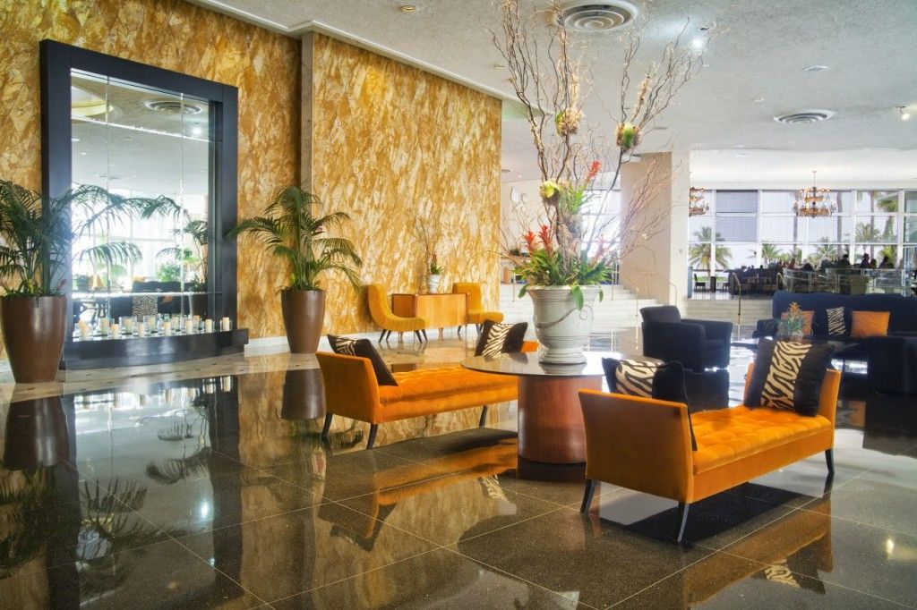 Deauville Miami Beach