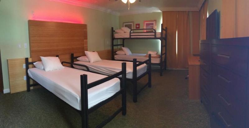 Clifton South Beach 3*