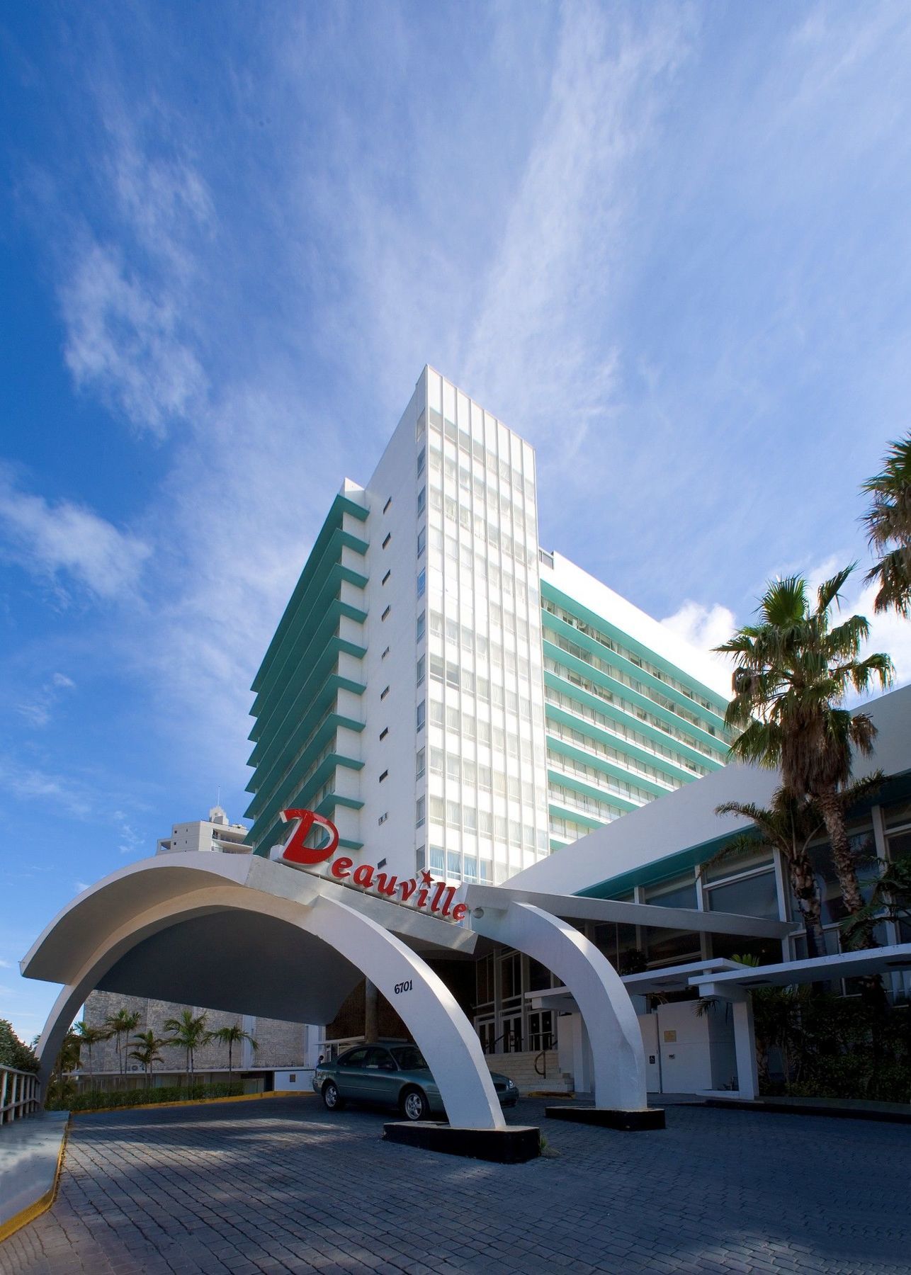 Deauville Resort 3*