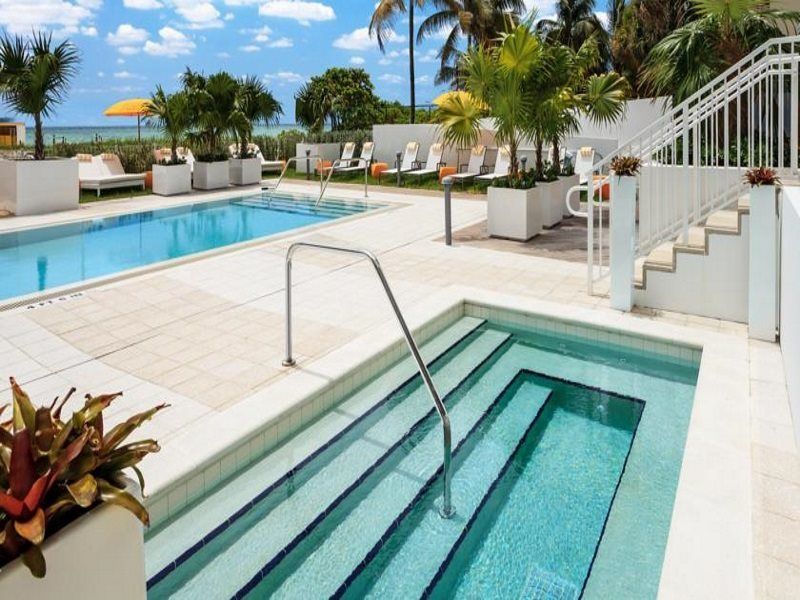 Hilton Miami