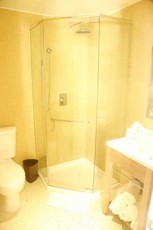 Hotel Clifton South Beach 3*