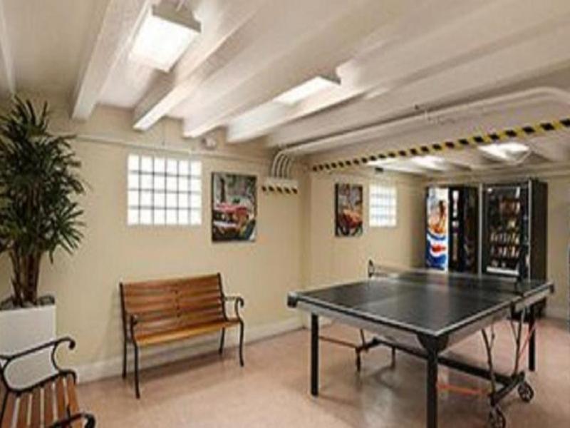 Broadmore Miami Hotel