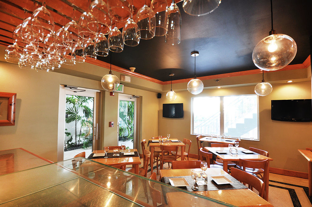 Crest Hotel 3*