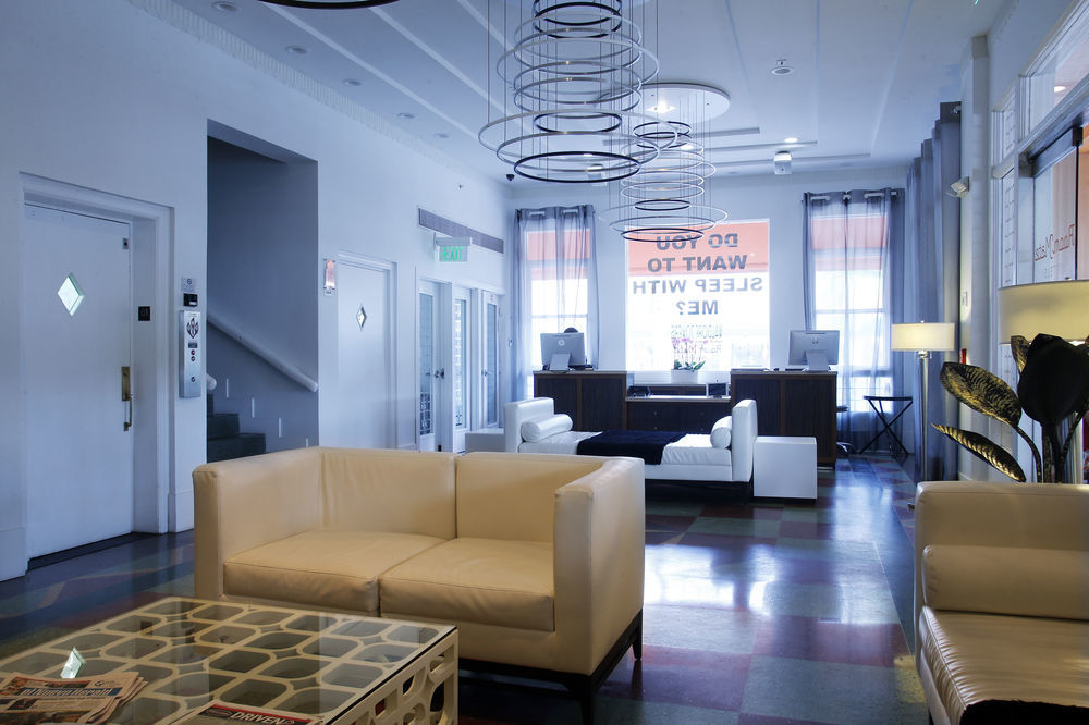 Hotel Waldorf Towers South Miami Beach