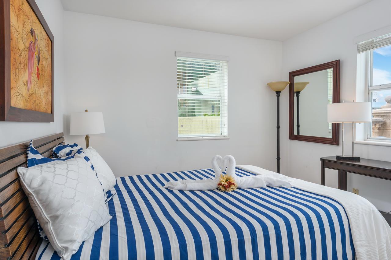 Ocean Drive Casa Grande Suites *