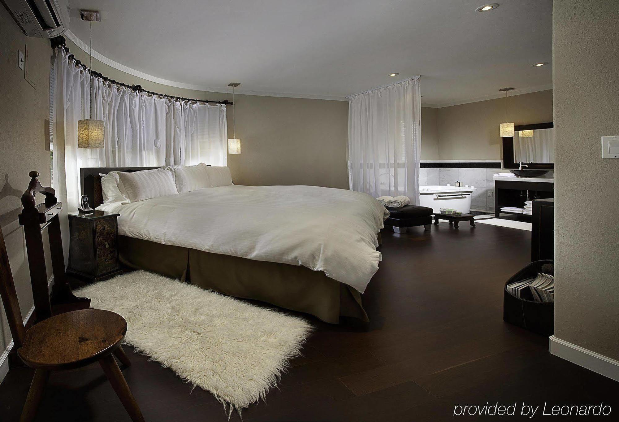 Hotel Cadet Miami Beach