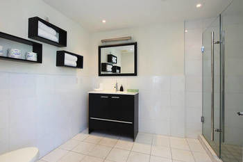 Ocean Five Apartment