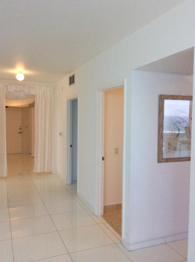 Akoya Miami Beach