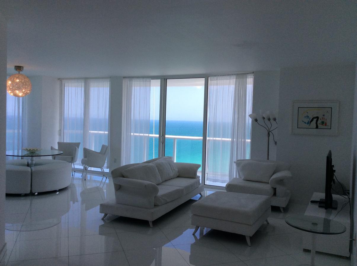 Apartment Akoya Miami Beach