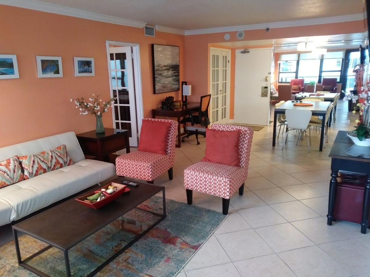 Apartment Beachfront Suites