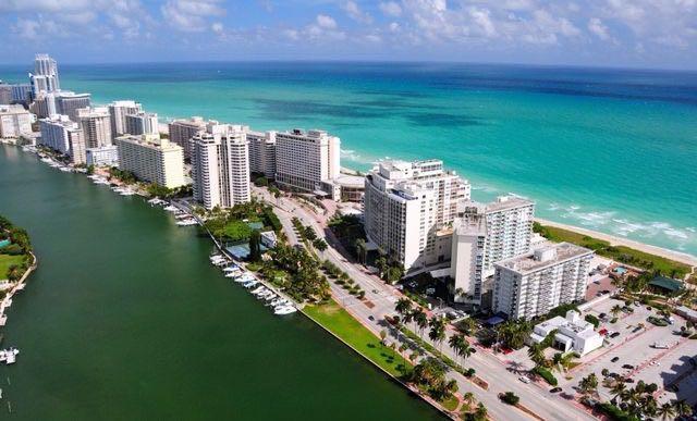 Dw Oceanfront Holiday home *