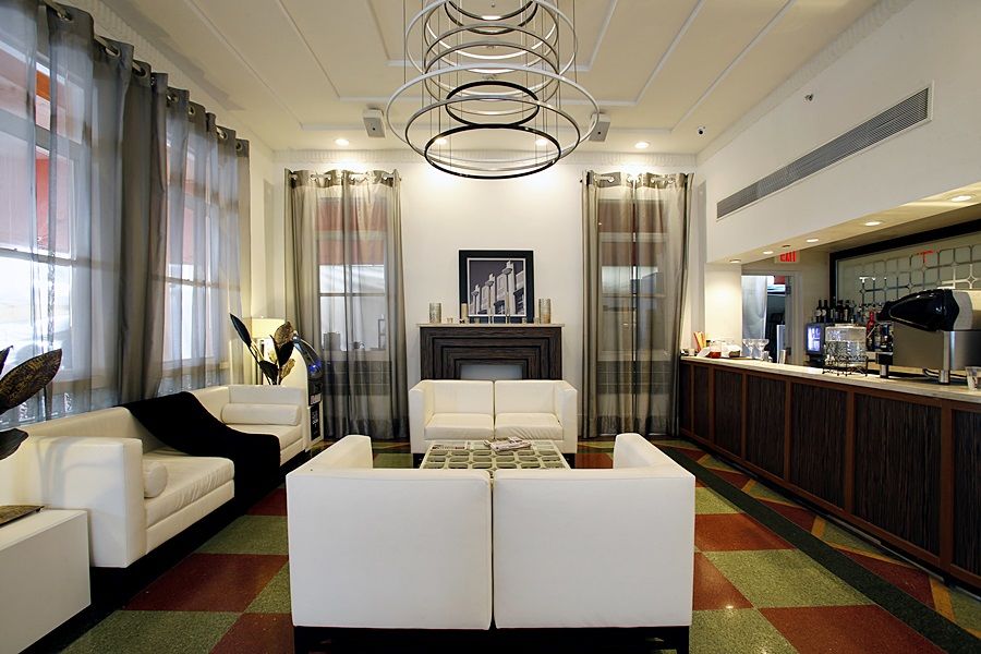 Hotel Waldorf Towers South Miami Beach