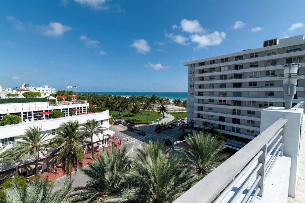 Ocean Five Apartment *