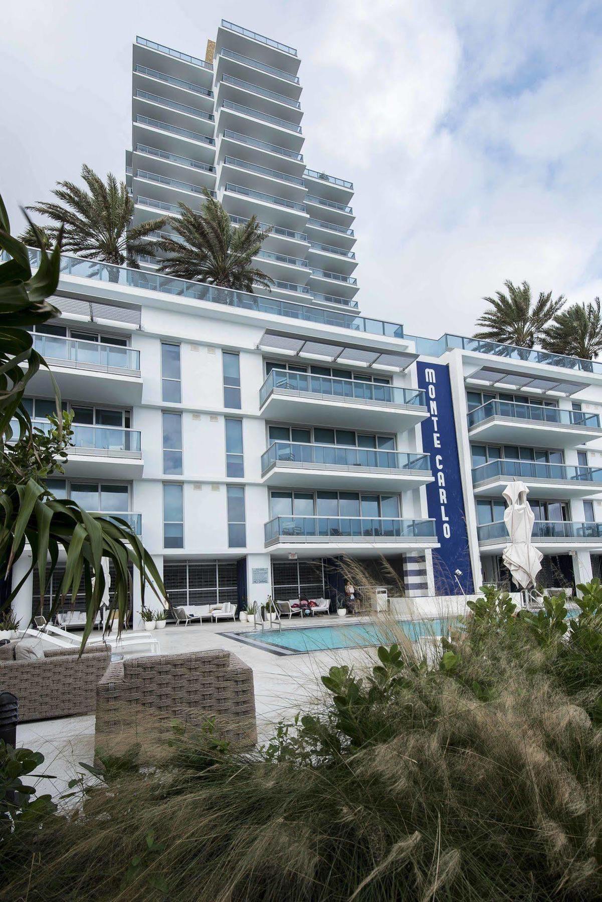 Dharma Miami At Monte Carlo Apartment