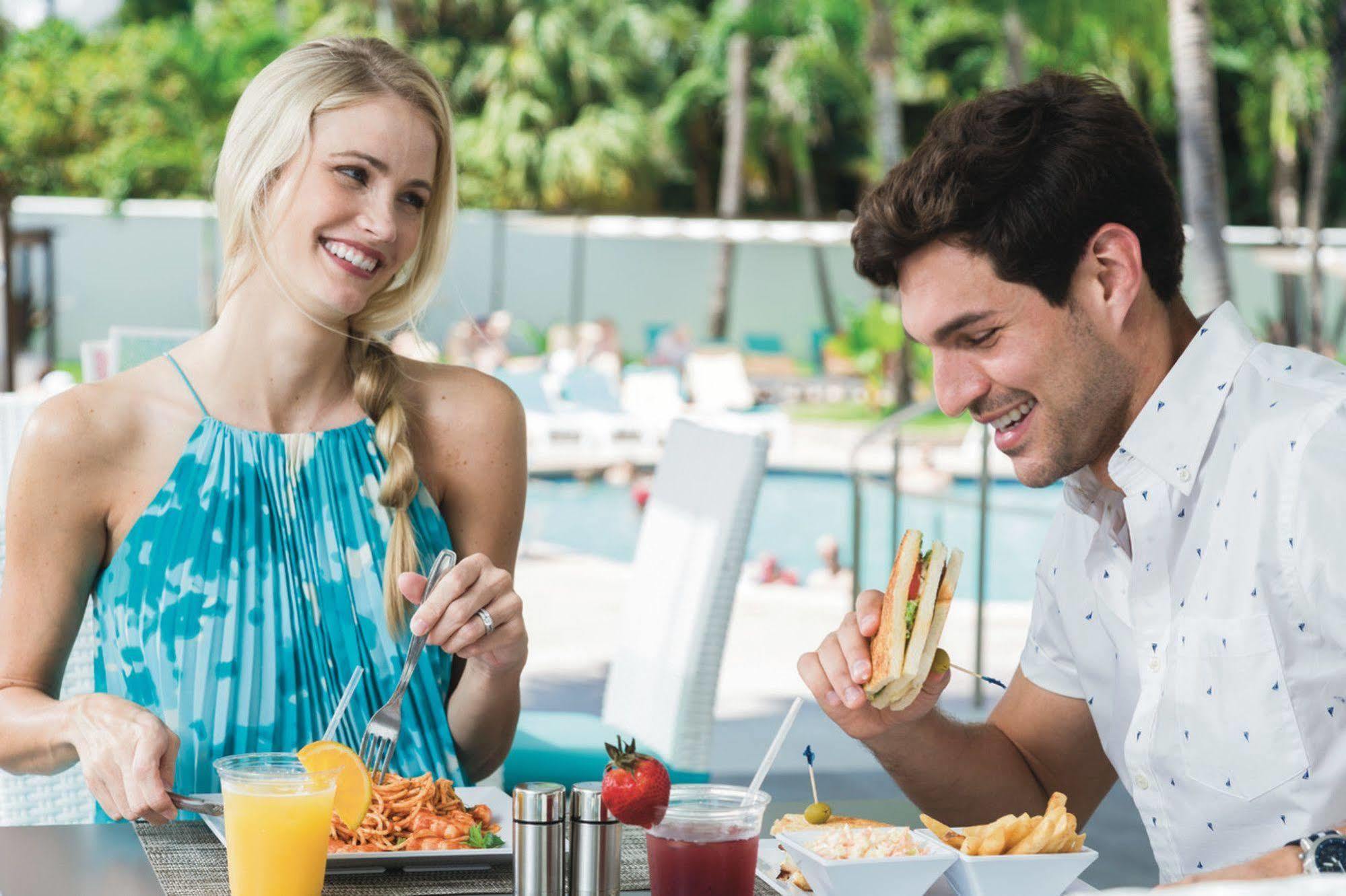 Hotel Riu Plaza Miami