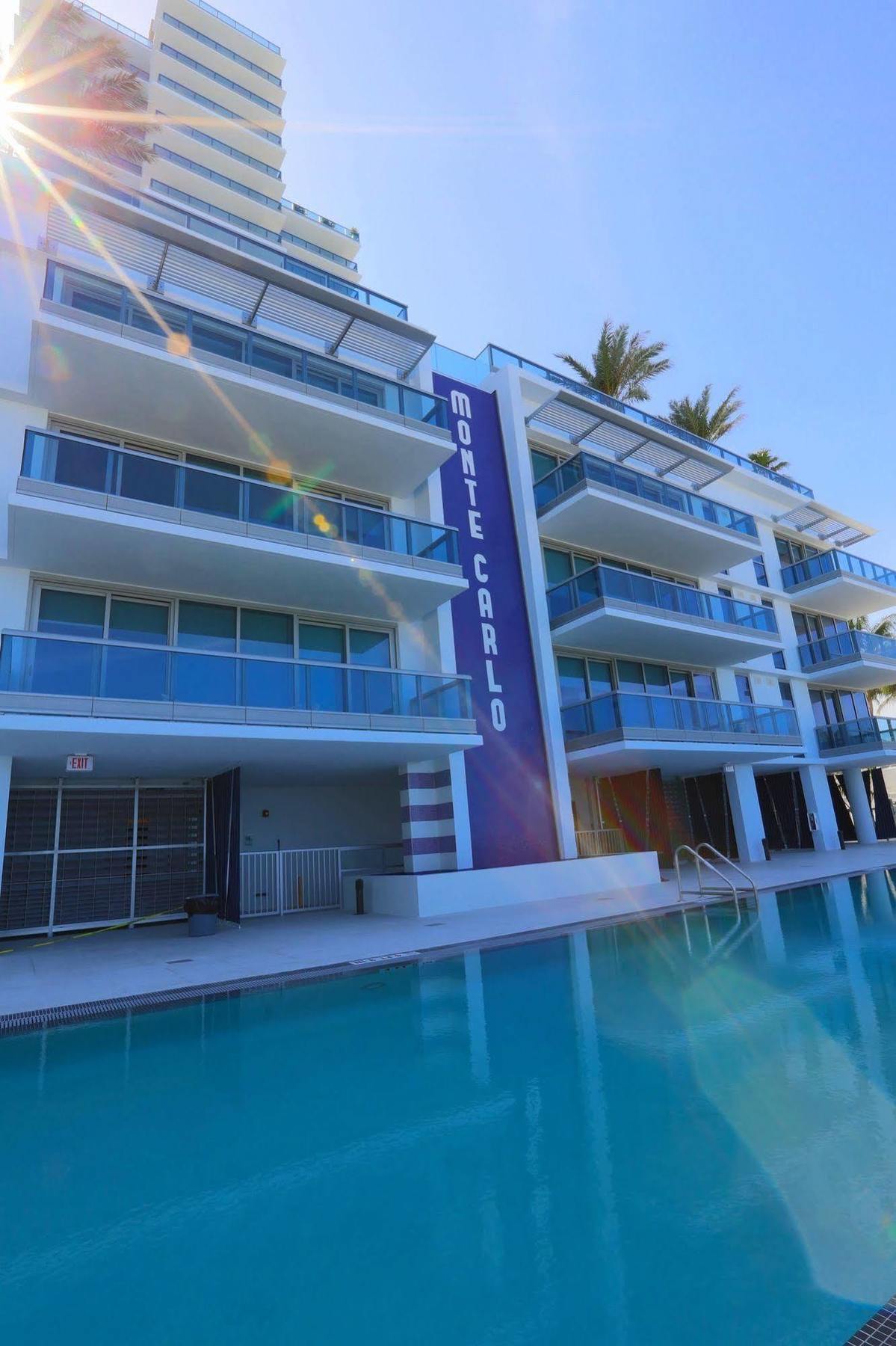 Pelican Furnished In Monte Carlo Miami Miami Beach