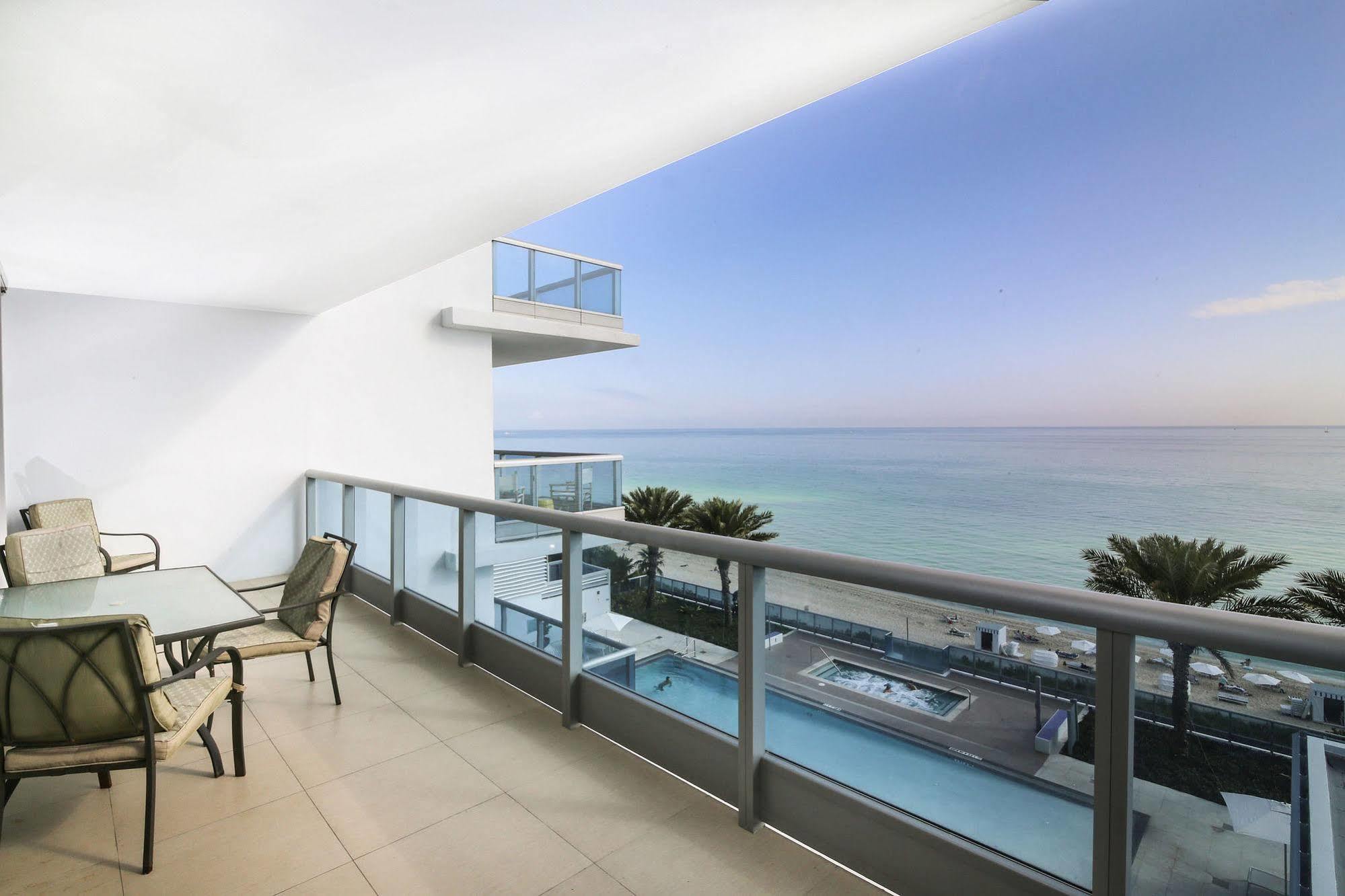 Pelican Furnished In Monte Carlo Miami Miami Beach