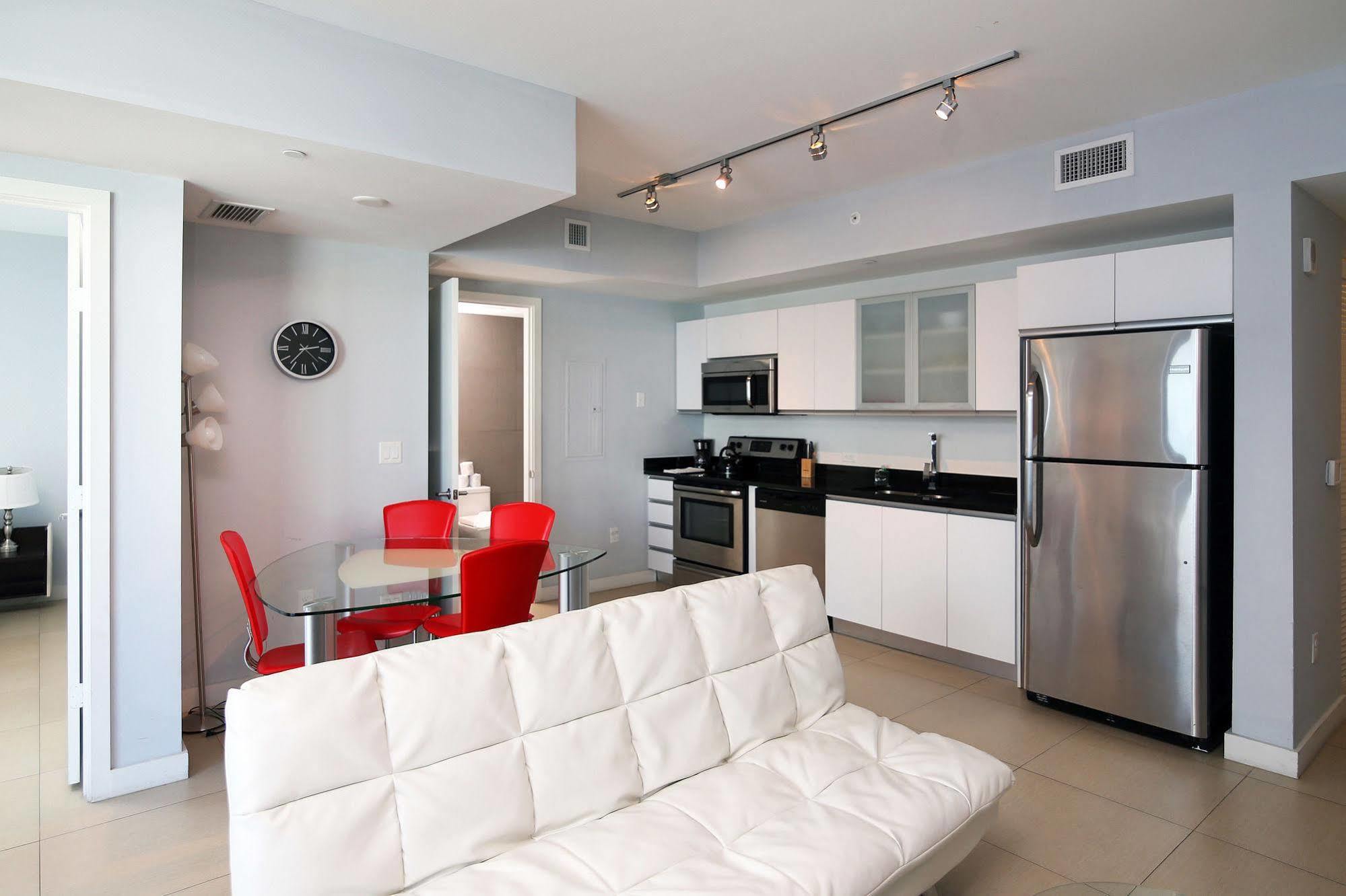 Pelican Furnished In Monte Carlo Miami 4* Miami Beach