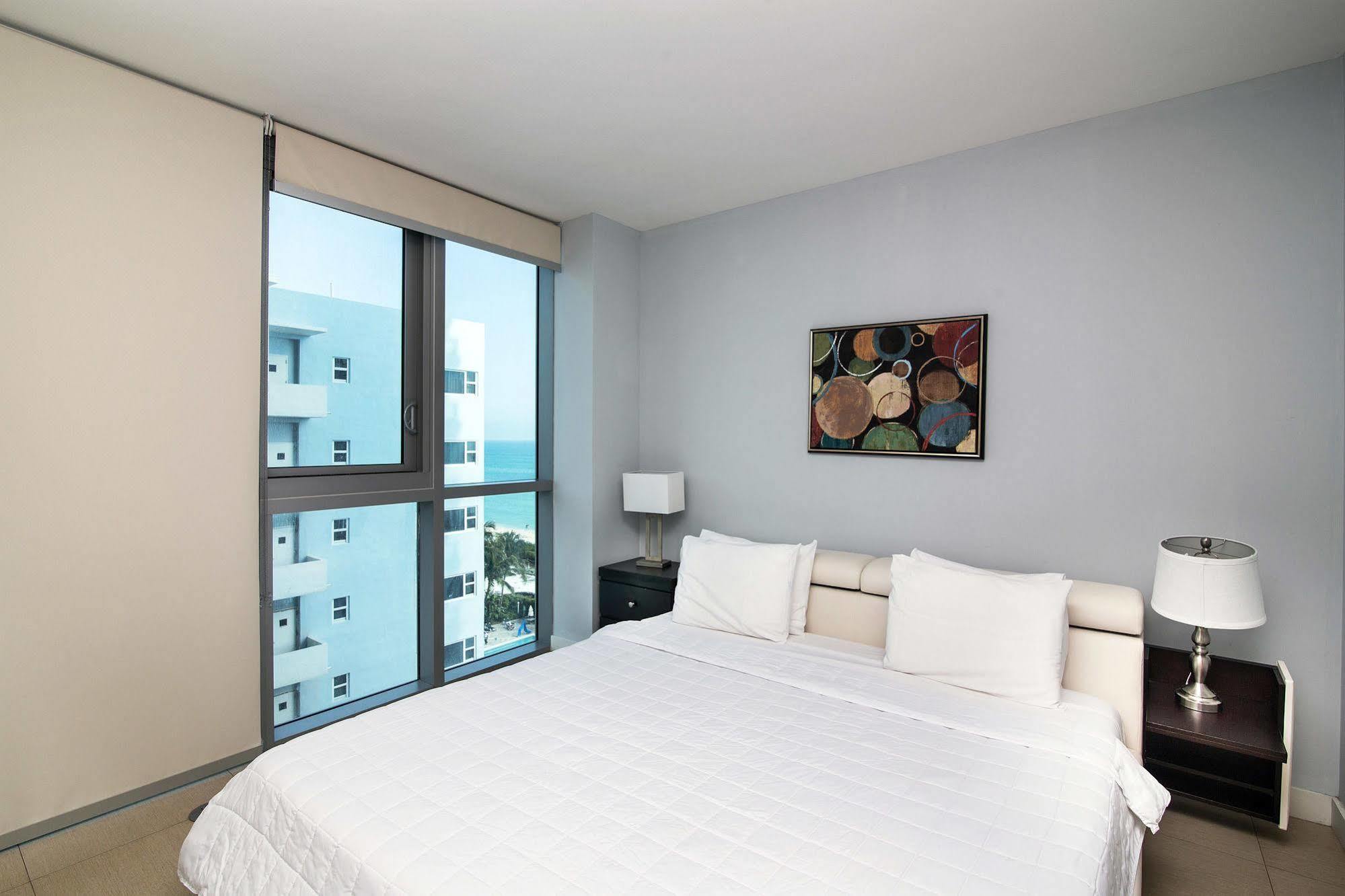 Pelican Furnished In Monte Carlo Miami