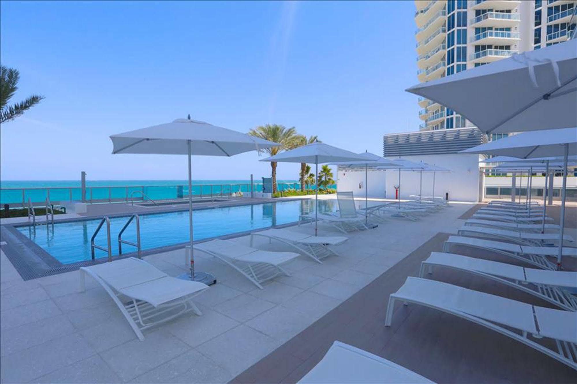 Pelican Furnished In Monte Carlo Miami