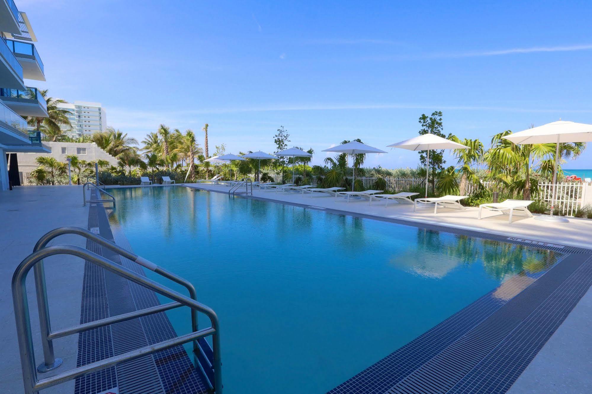 Hotel Pelican Furnished In Monte Carlo Miami Miami Beach