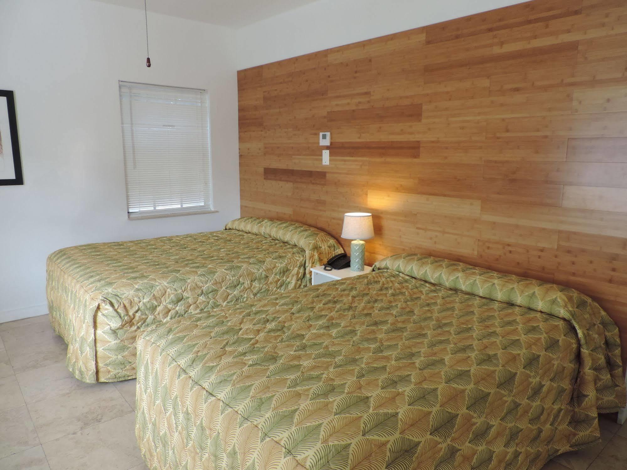 James Hotel 2*