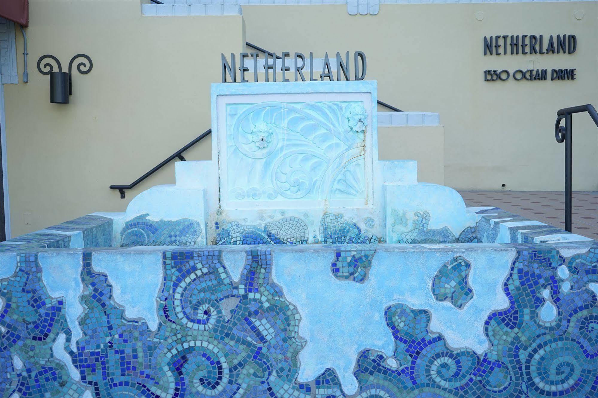The Netherland Aparthotel 4*