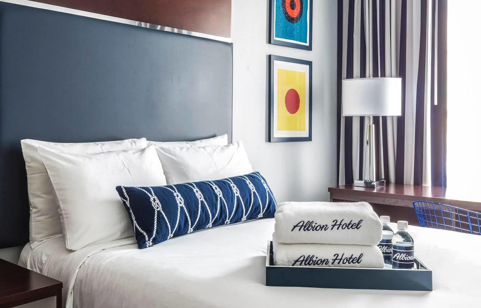 Albion Hotel 3*