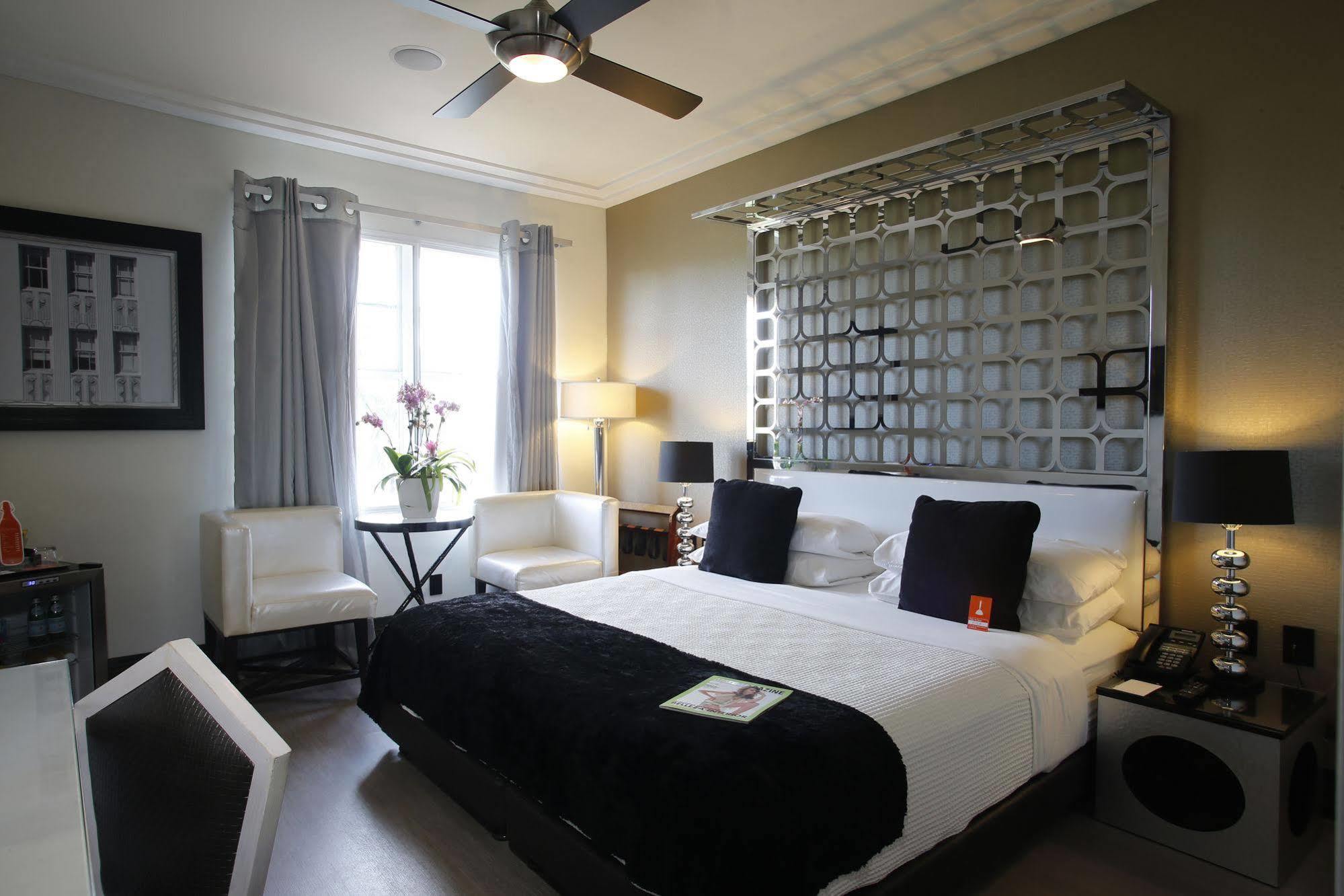 Hotel Waldorf Towers South