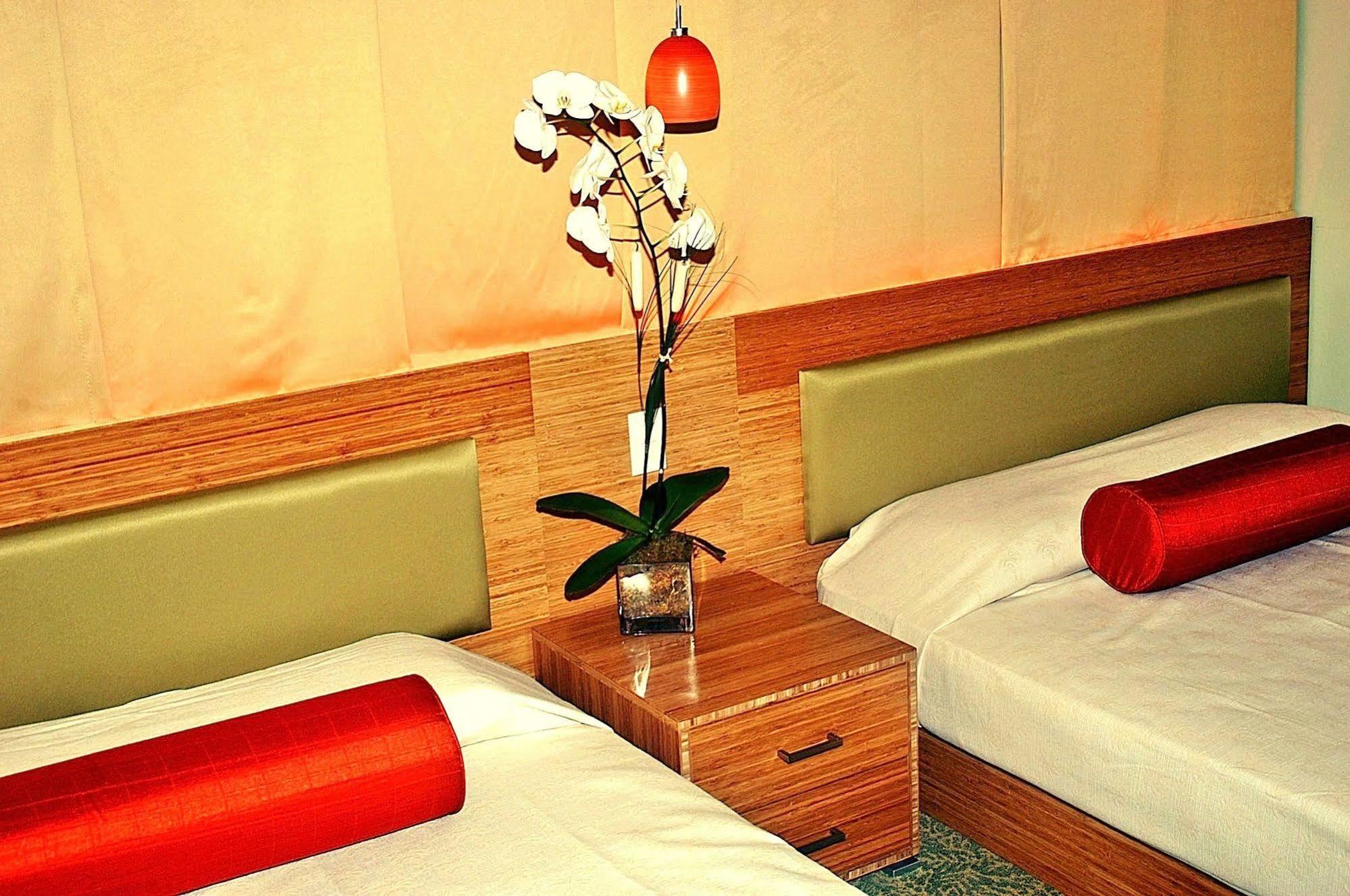 Clifton South Beach Hotel