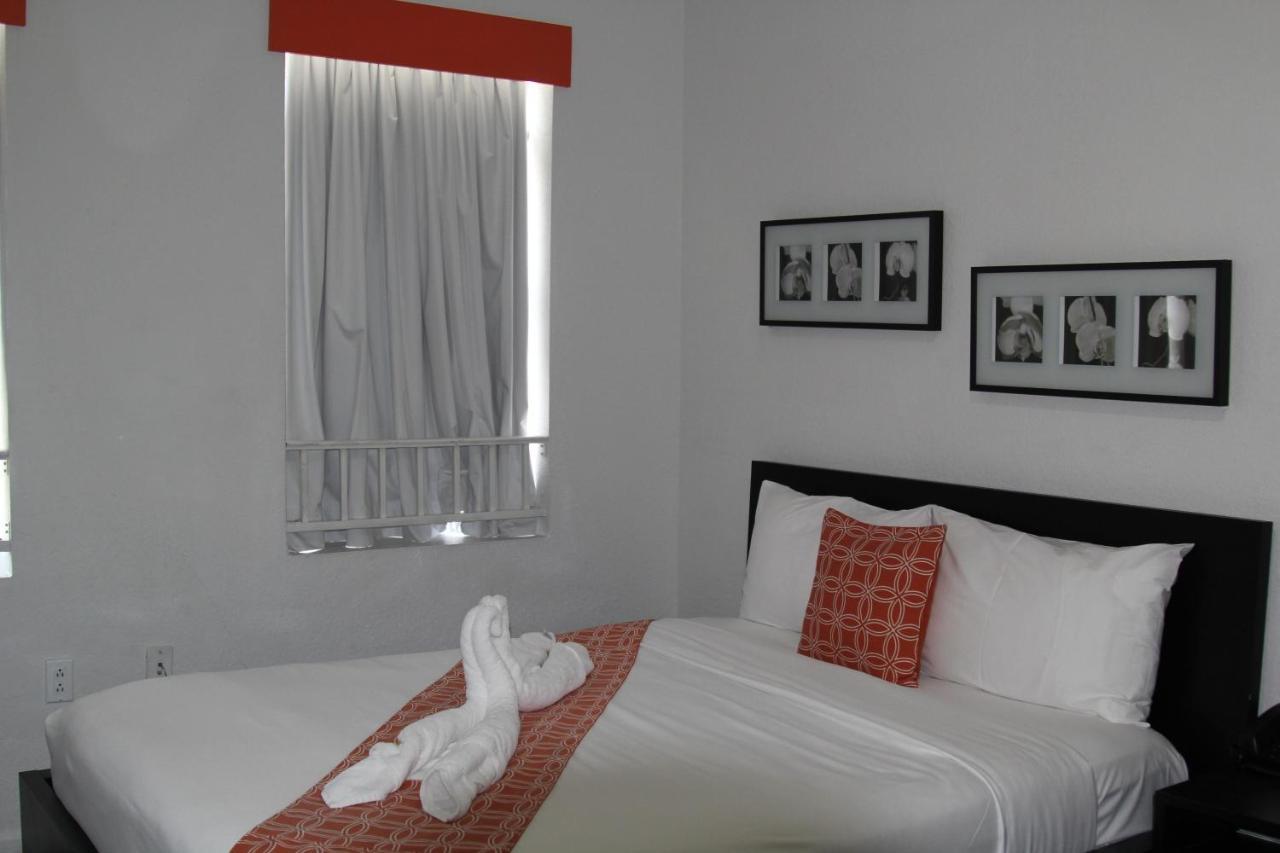 Hotel Found Miami 3*